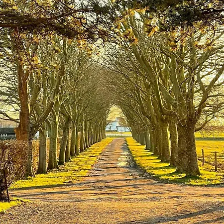 Historic Gatehouse At Sollestedgaard Manor Semesterbostad Sollested (Lolland)