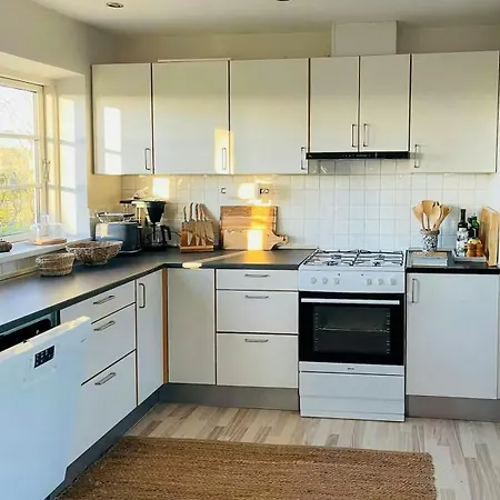 Semesterbostad Historic Gatehouse At Sollestedgaard Manor Sollested (Lolland)